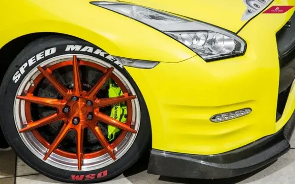 nissan-gtr-r35-pre-facelift-vs-style-carbon-fibre-front-lip-XXIITUNING-5_0dba9cea-7e6f-4539-8a87-25d18d958392.webp