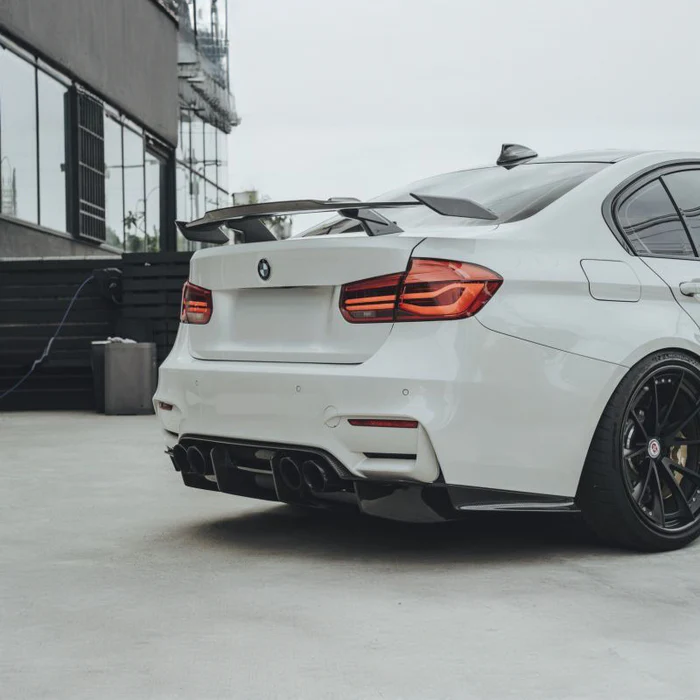 Universal Performance Style Carbon Fibre Rear Wing Spoiler 